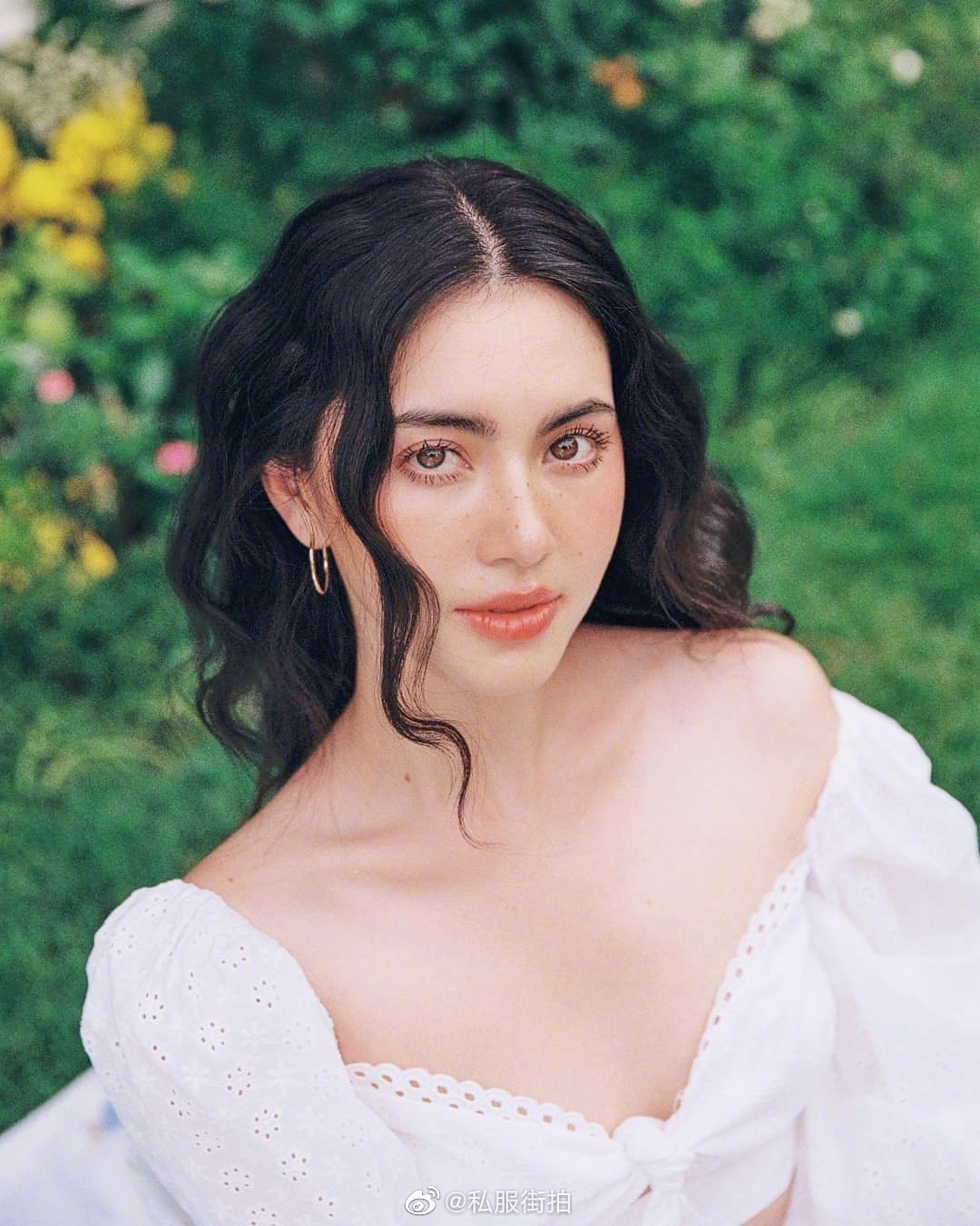 davika|泰国女星mai更新森系写真,化雀斑妆文艺又气质,仙女本仙.