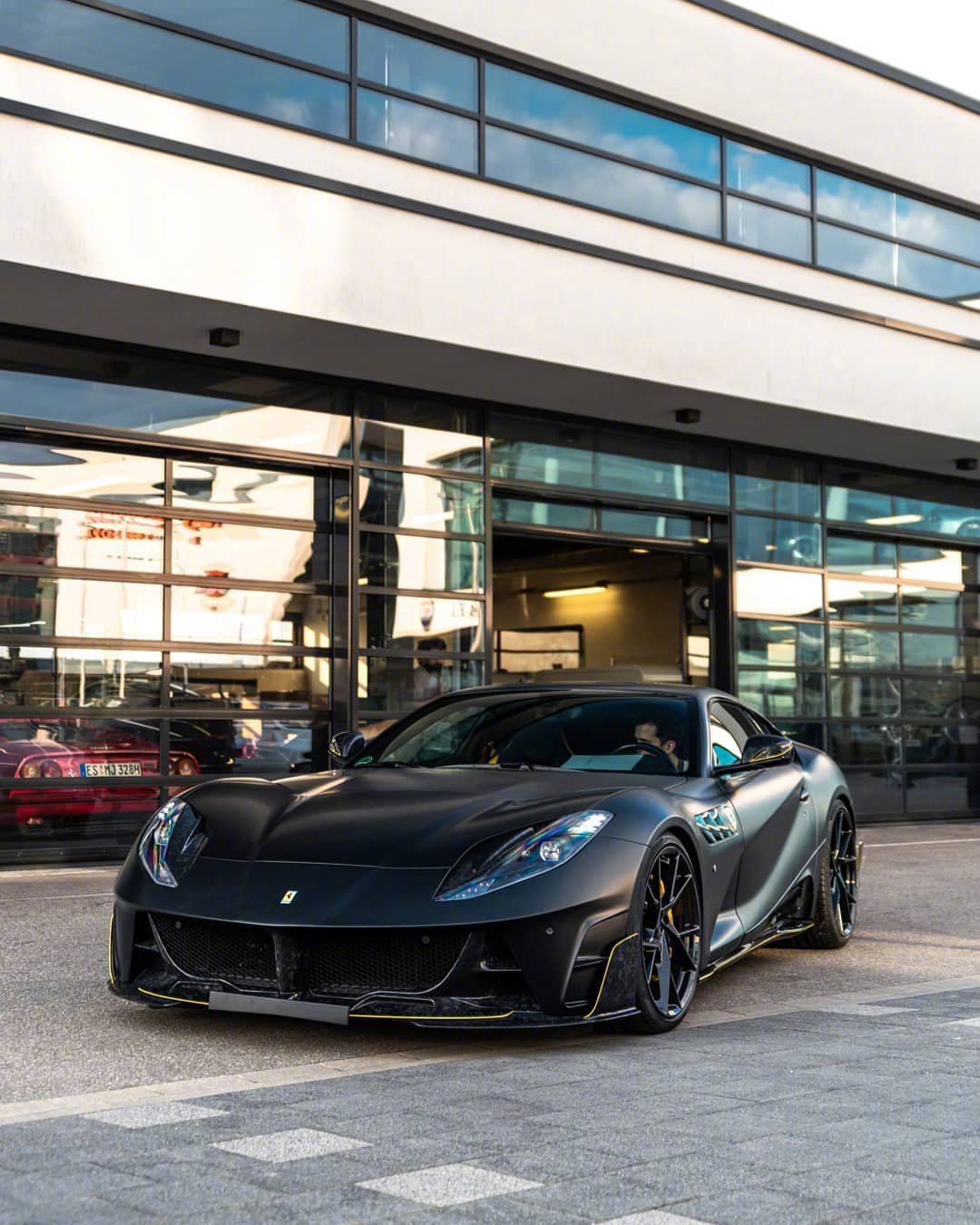 法拉利ferrari812superfastbymansorystallone