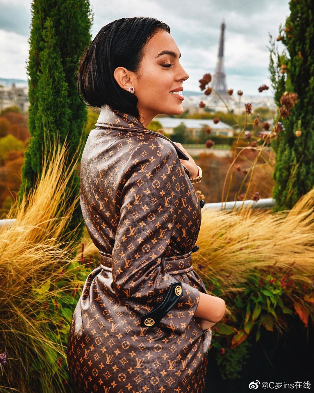 c罗女友乔治娜的生活_高清图集_新浪网