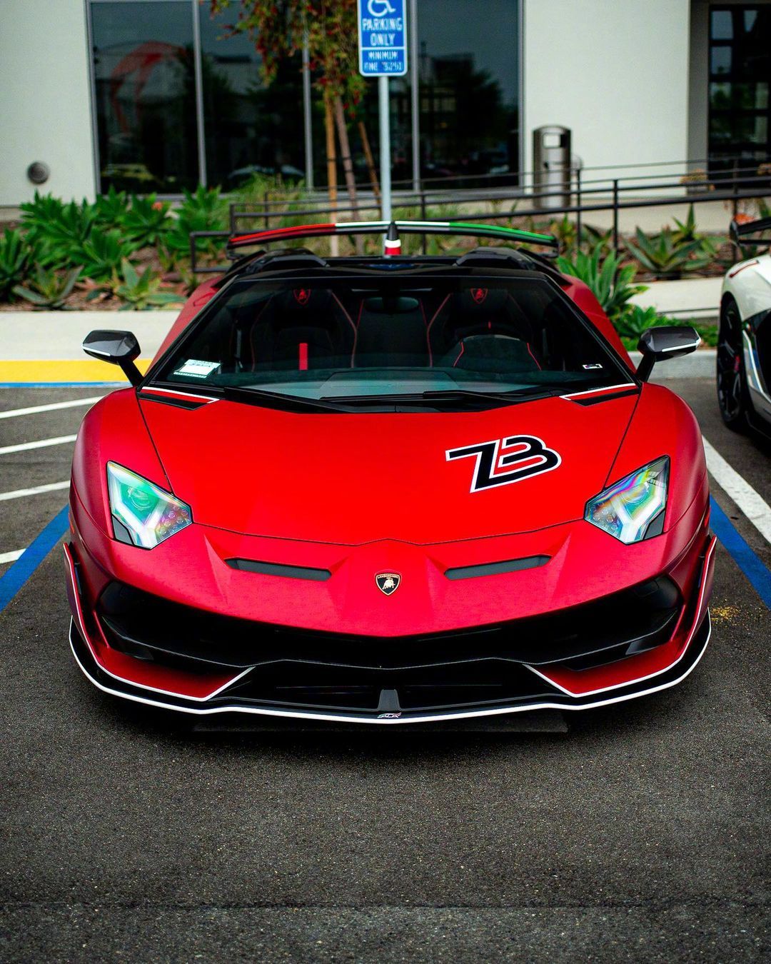 兰博基尼lamborghini aventador svj