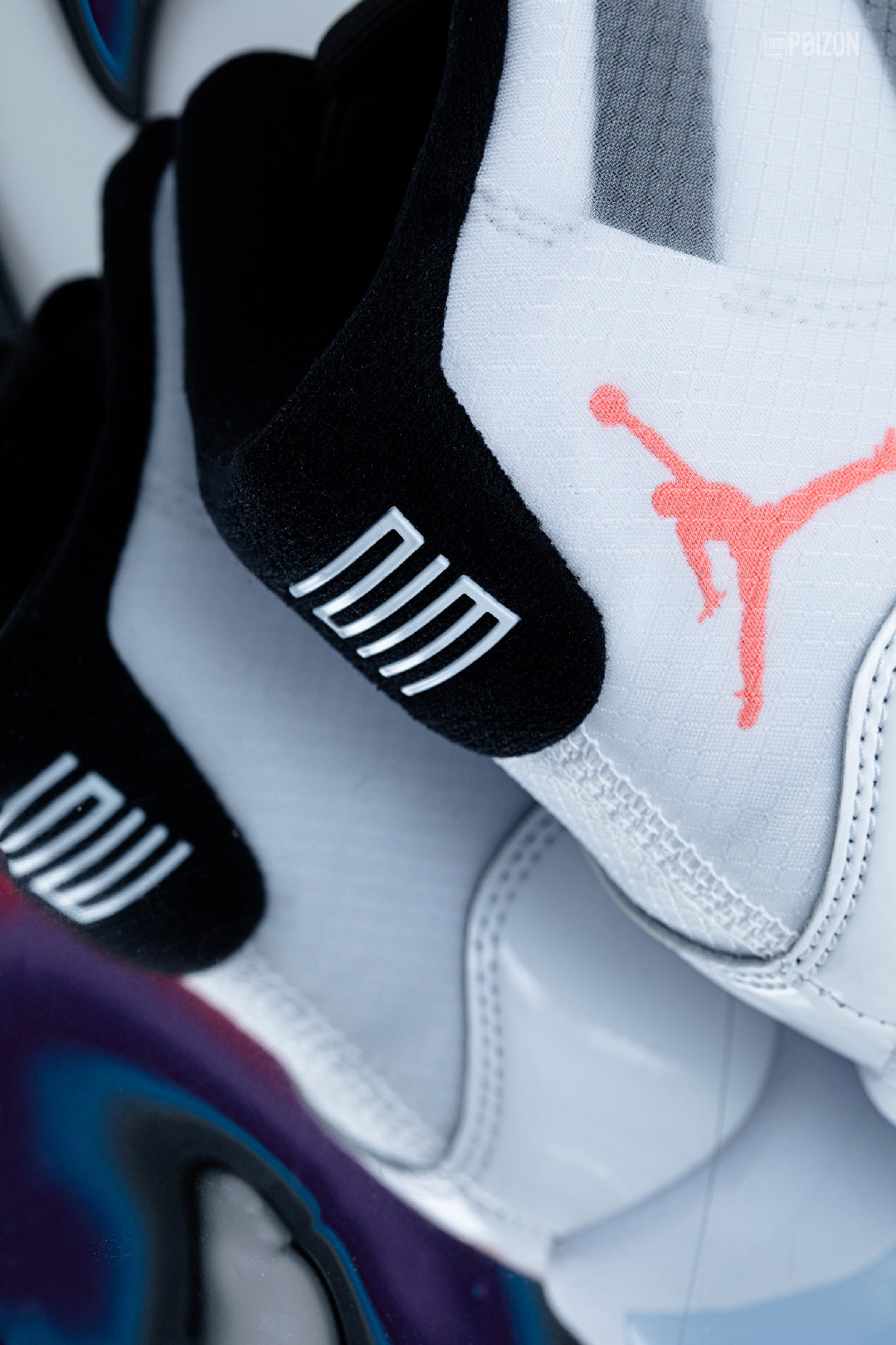 仿佛会呼吸!抢先开箱自动系鞋带 aj11