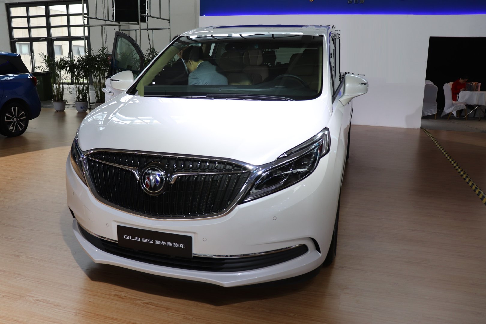 别克gl8是否适合家用,聊一聊租别克gl8自驾游是何感觉?