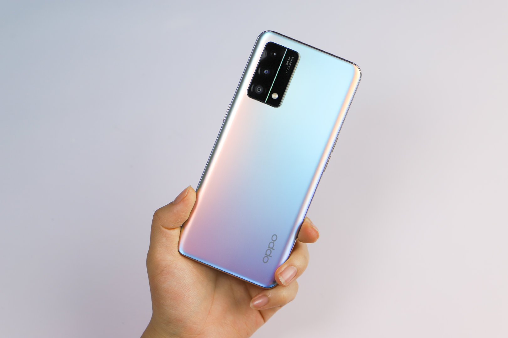 oppo k9手机有黑桃k和幻彩之翼两种时尚配色,而我拿到的这款就是拥有