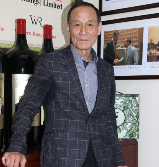 年轻时是江湖猛人与李小龙齐名|骆驼|陈惠敏|东星_新浪新闻