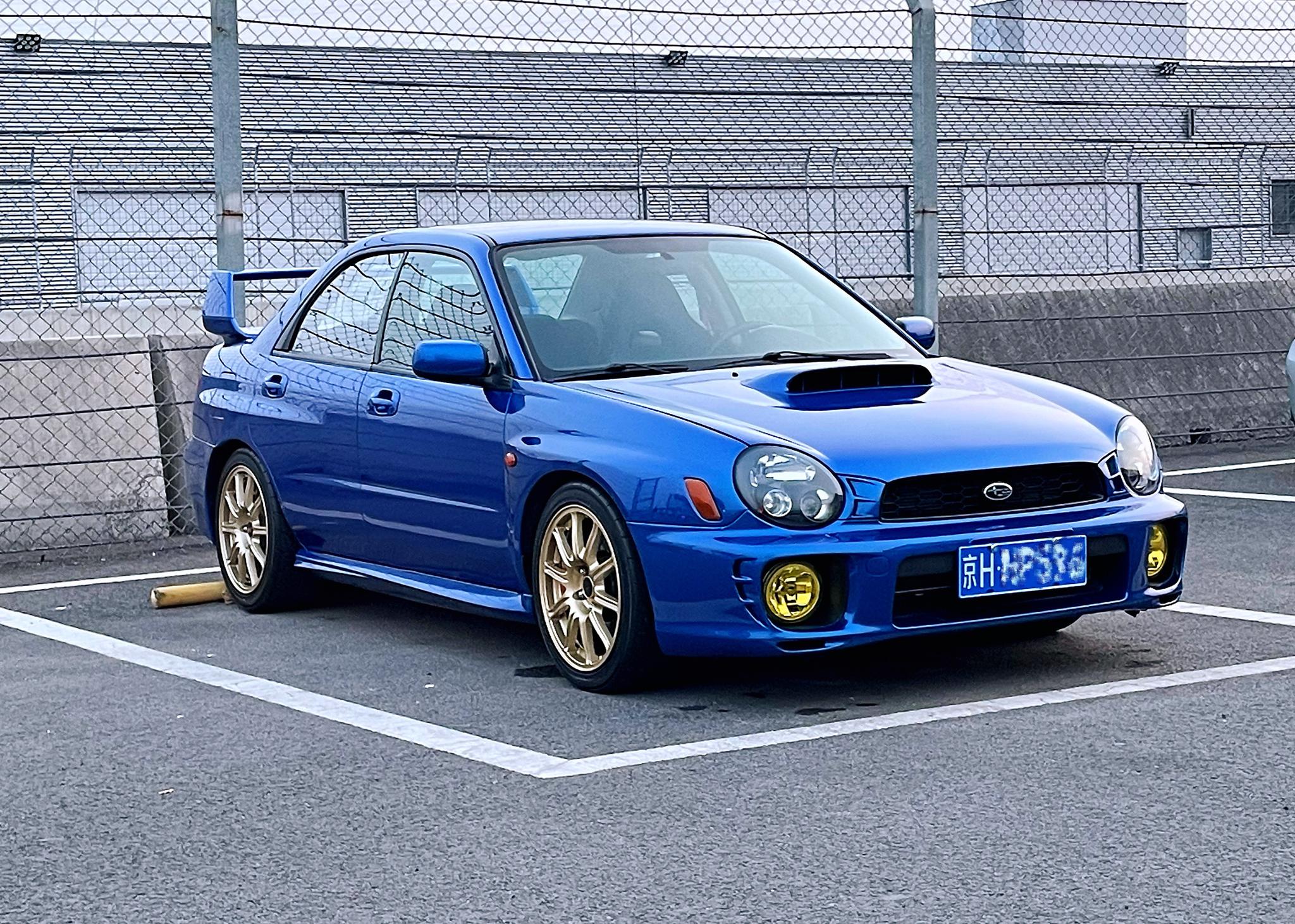 1 / 4 来凯择测试,然后在@亢岳 这发现了一台非常精神的斯巴鲁·翼豹