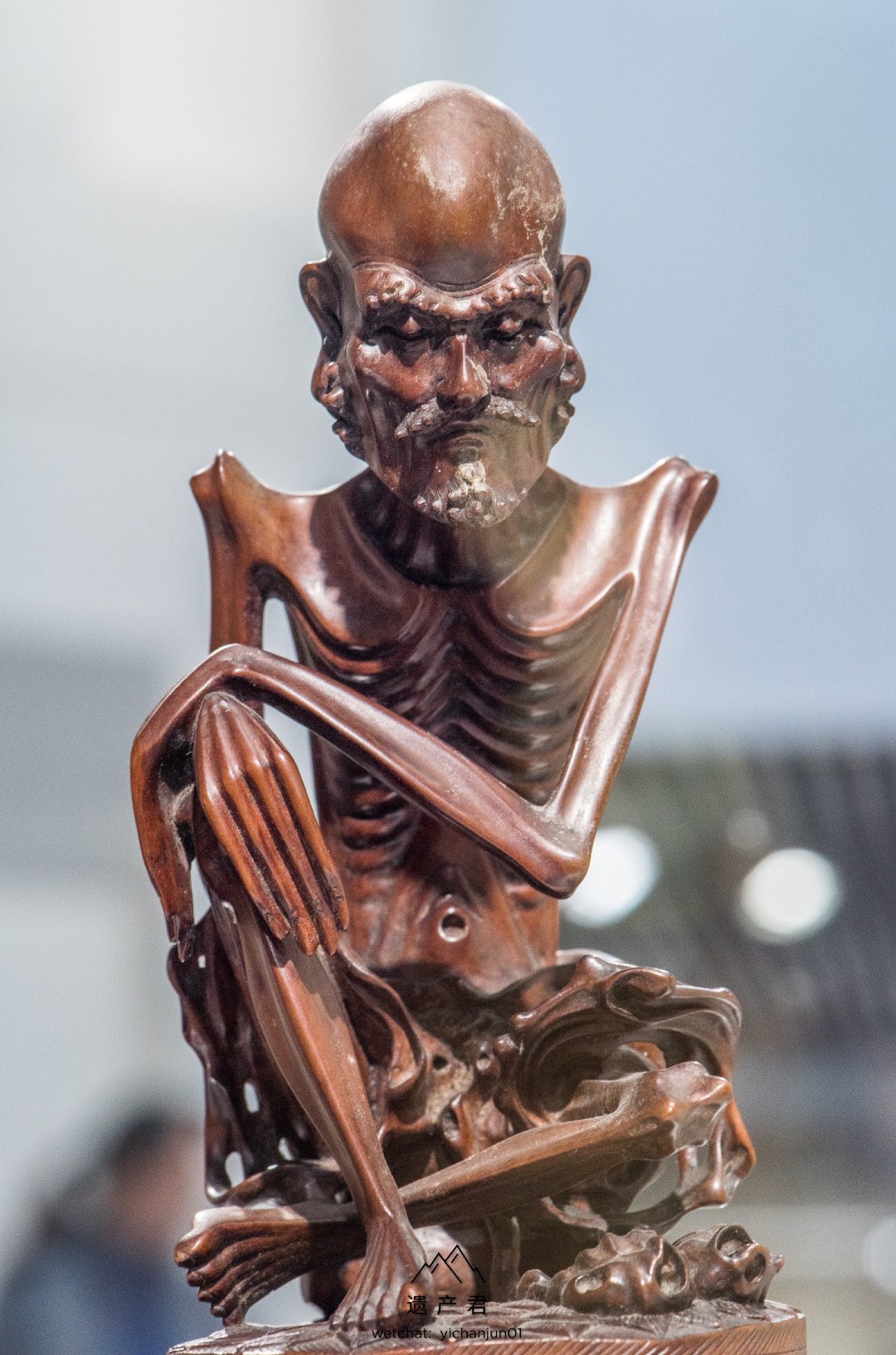 南京博物院藏· 清代红木雕苦行僧