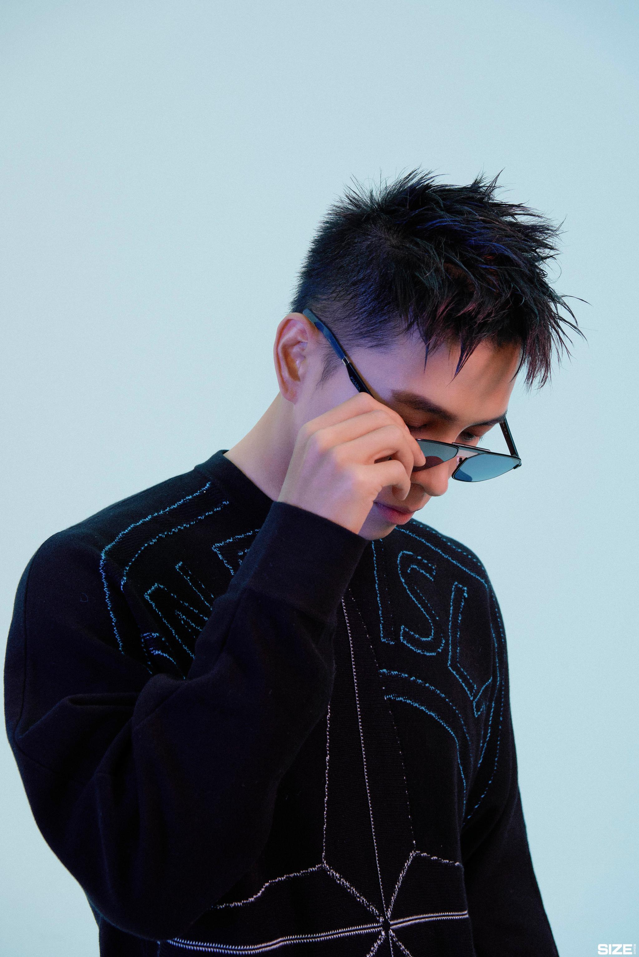 欢娱影视演员洪尧size潮流生活大片今日发布