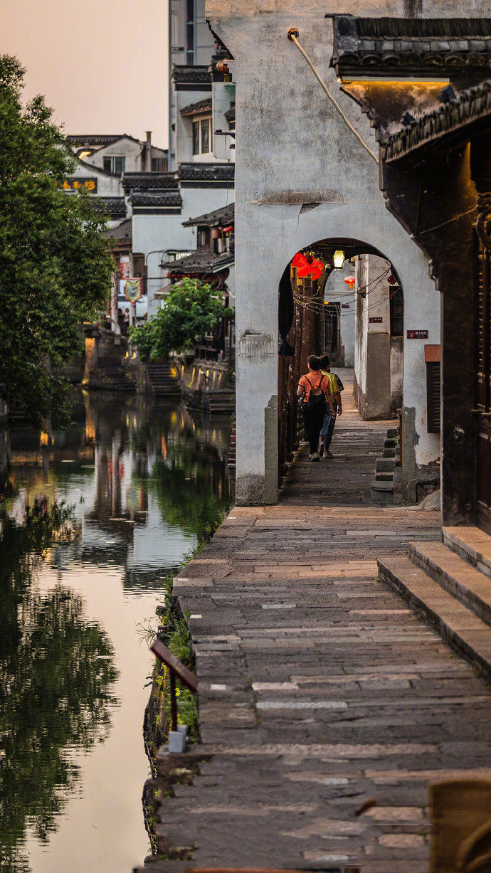 不求繁华三千,但求岁月静好——新市古镇__财经头条