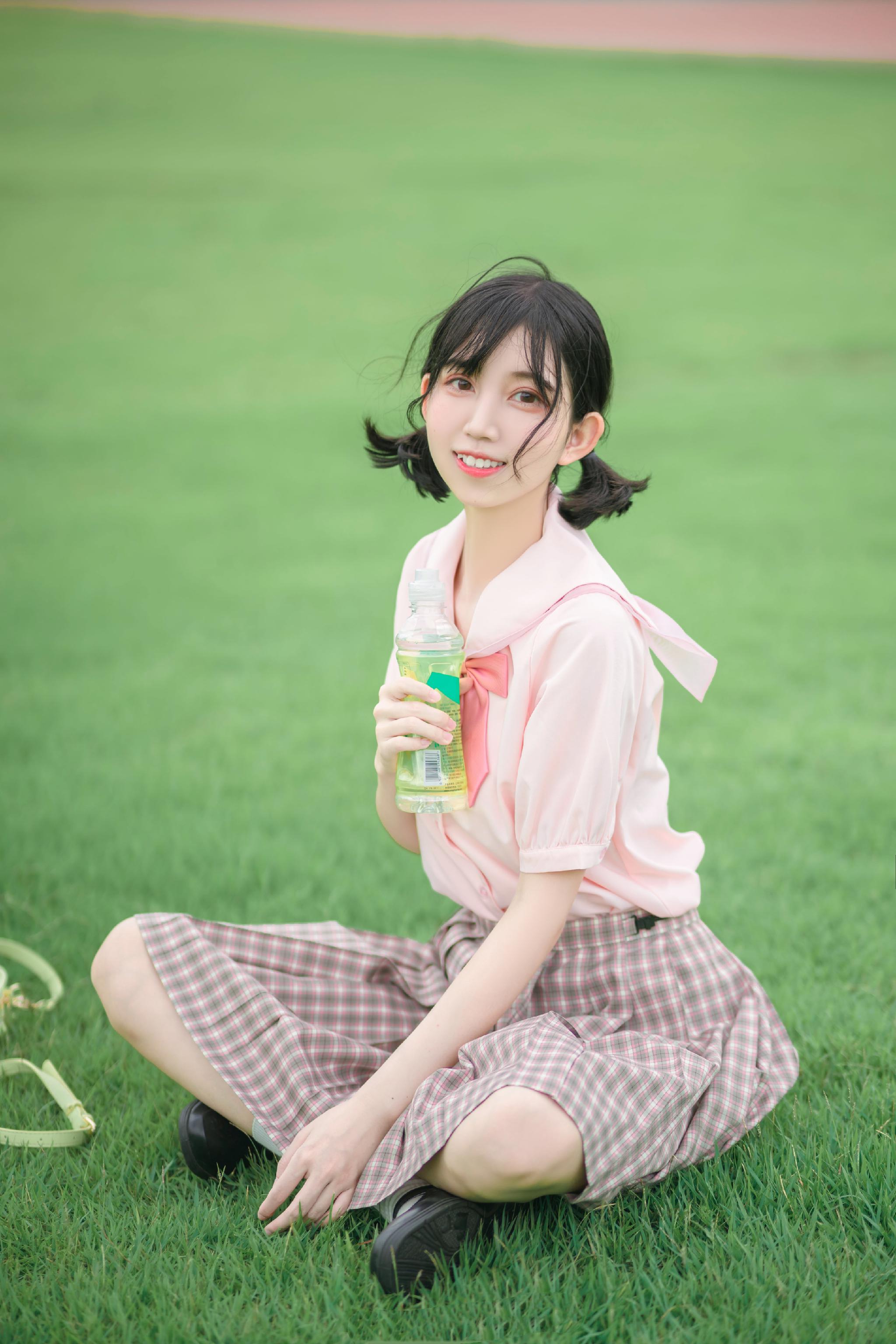 粉色系jk小姐姐元气满满,是你记忆里的校园小可爱吗?