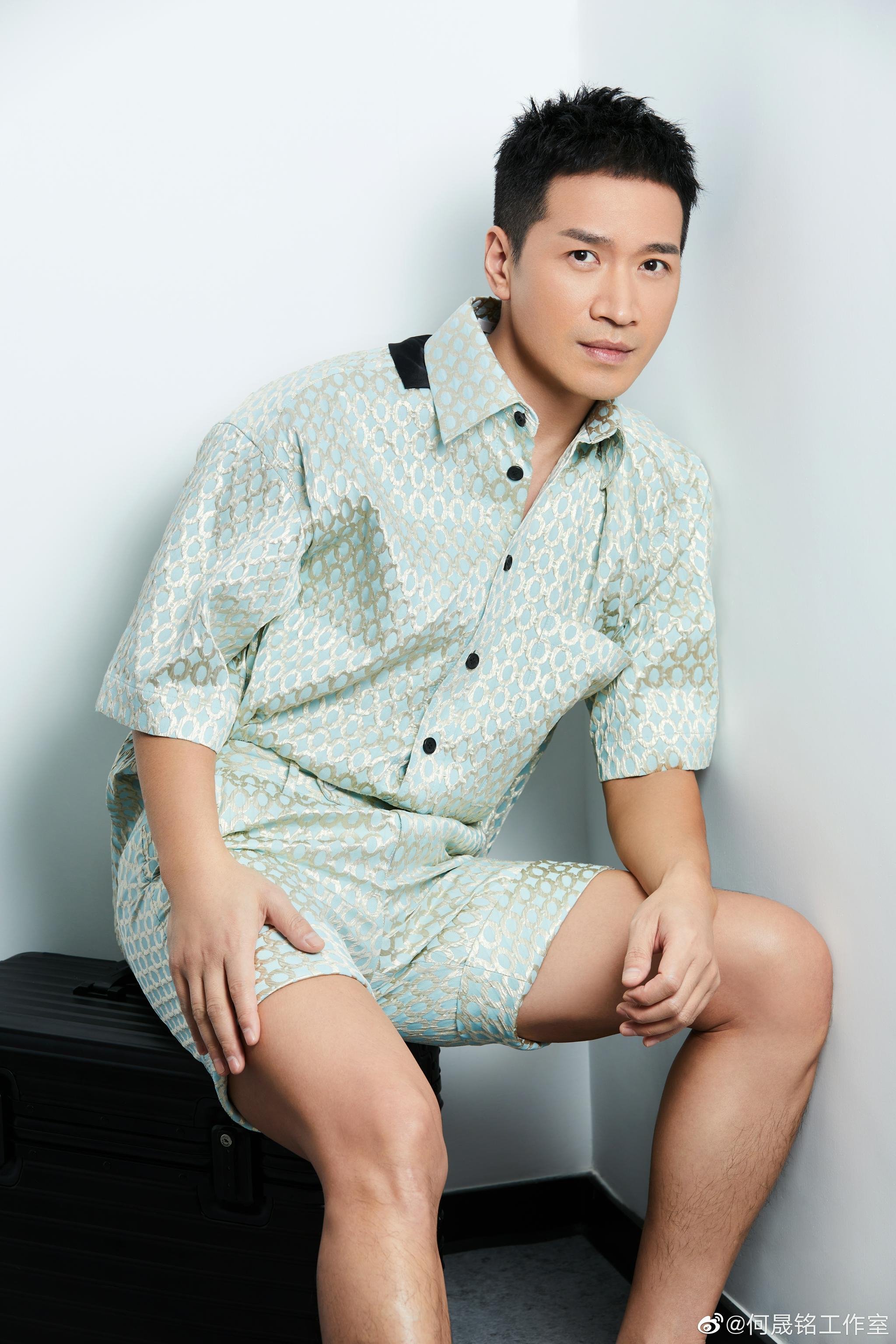 何晟铭|与君歌_新浪新闻