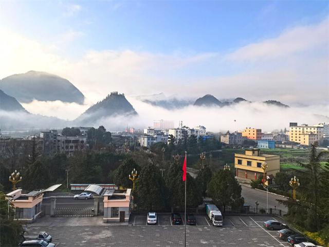 复制图片复制图片黄泥河镇位于富源县城东南部,距县城92公里,是由滇入