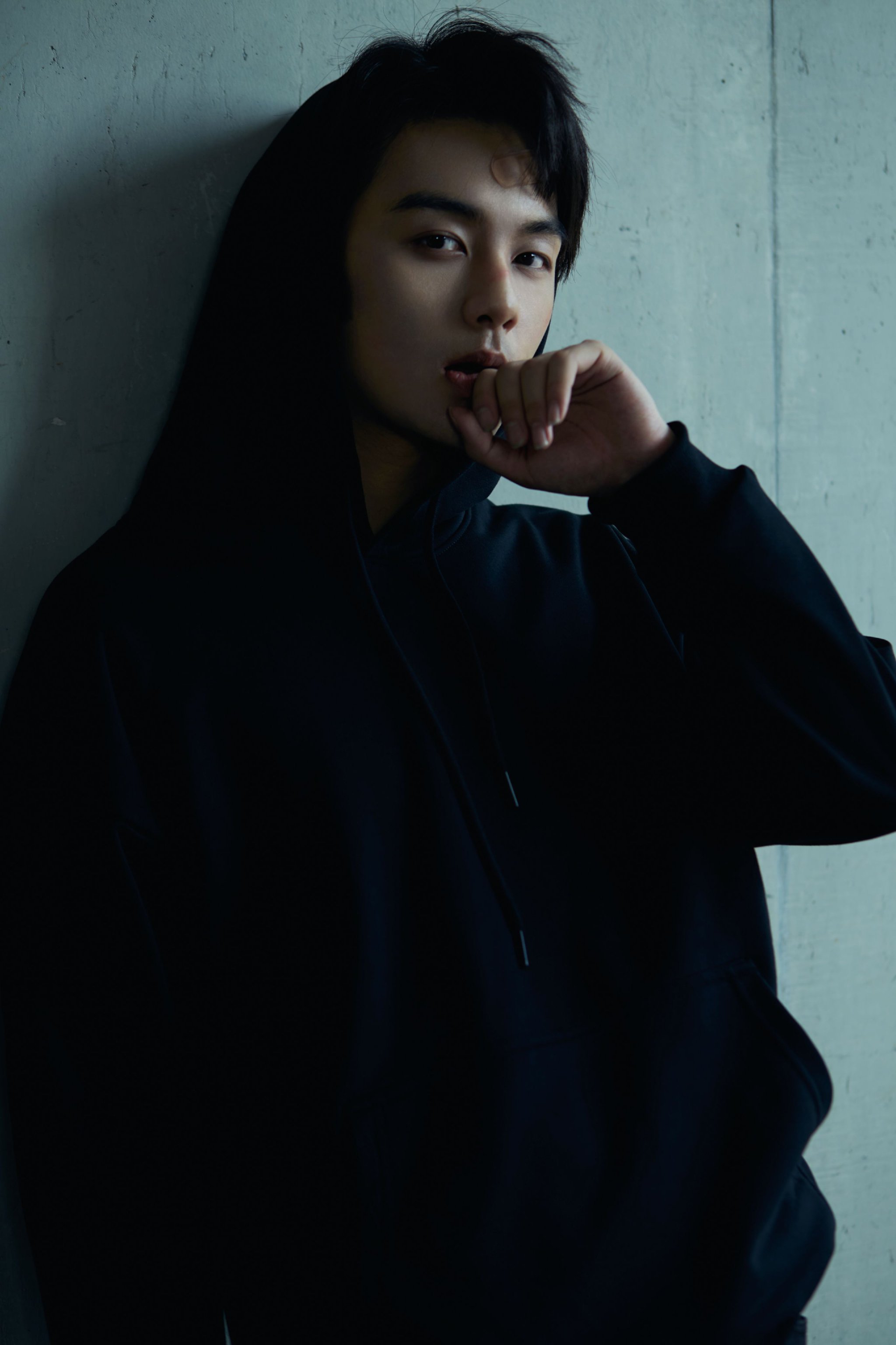 啊,宝藏男孩@演员黄毅 这组图帅惨了!鲨疯了!_高清图集_新浪网