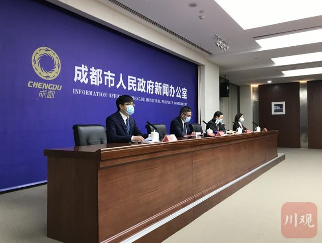 发布会上,成都市疾控中心应急办主任范双凤介绍,成都2月20日报告的