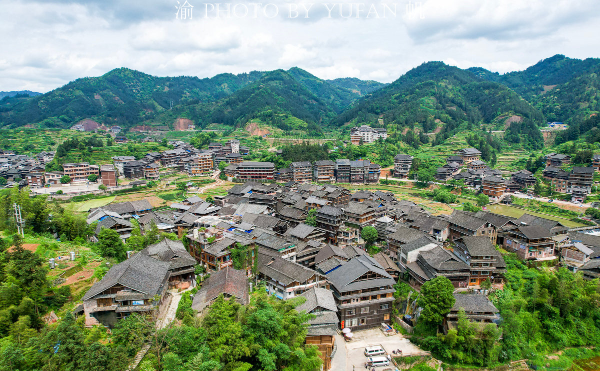 广西侗乡第一寨八寨相连住户超万人规模比千户苗寨还大