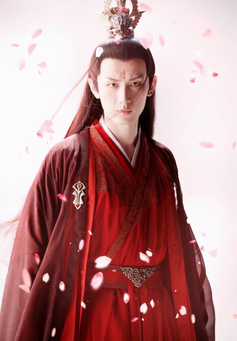 男明星古装红衣,邓伦妩媚,成毅妖艳,谁才是你心中的那个少年?