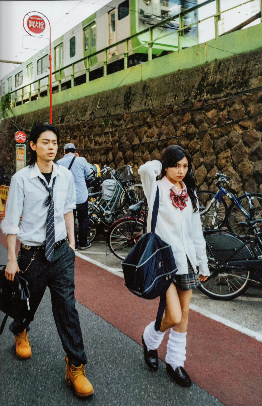 菅田将晖 × 二阶堂富美__财经头条