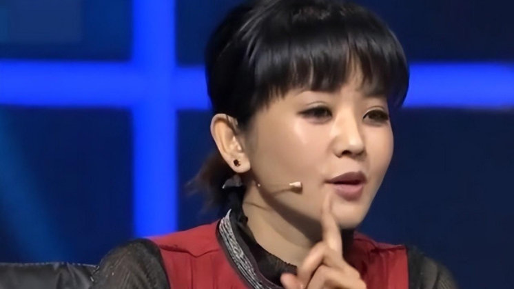 央视主持人方琼:与大8岁领导闪婚,婚后分居多年,她过得幸福吗|方琼|程成|央视_新浪新闻