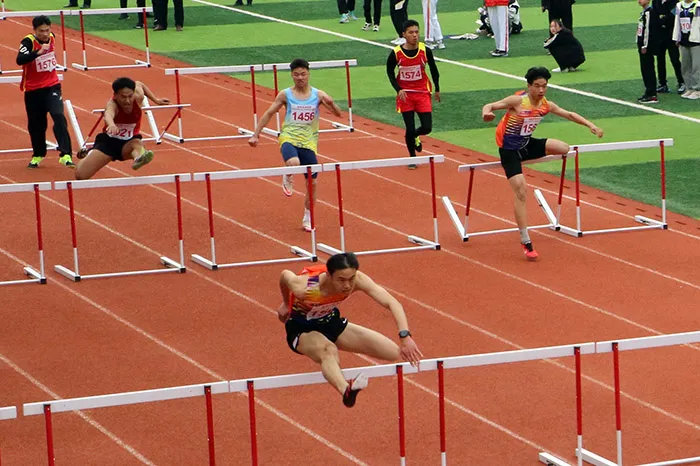跨栏首进埇桥区中小学田径运动会|疫情|埇桥区|田径_新浪新闻