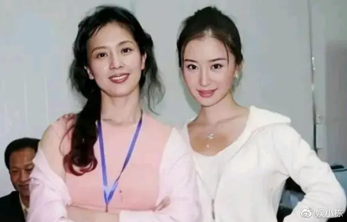 刘亦菲的妈妈刘晓莉:两婚两离,64岁依旧单身,长得比女儿还漂亮|刘晓莉|陈金飞|刘亦菲_新浪新闻