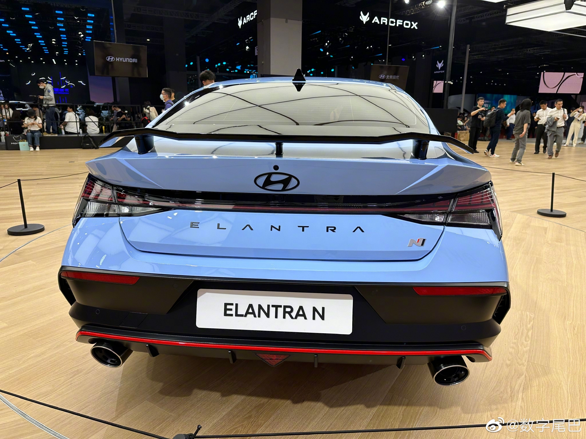 现代汽车全新elantran整车保留赛车感驾驶设计风格