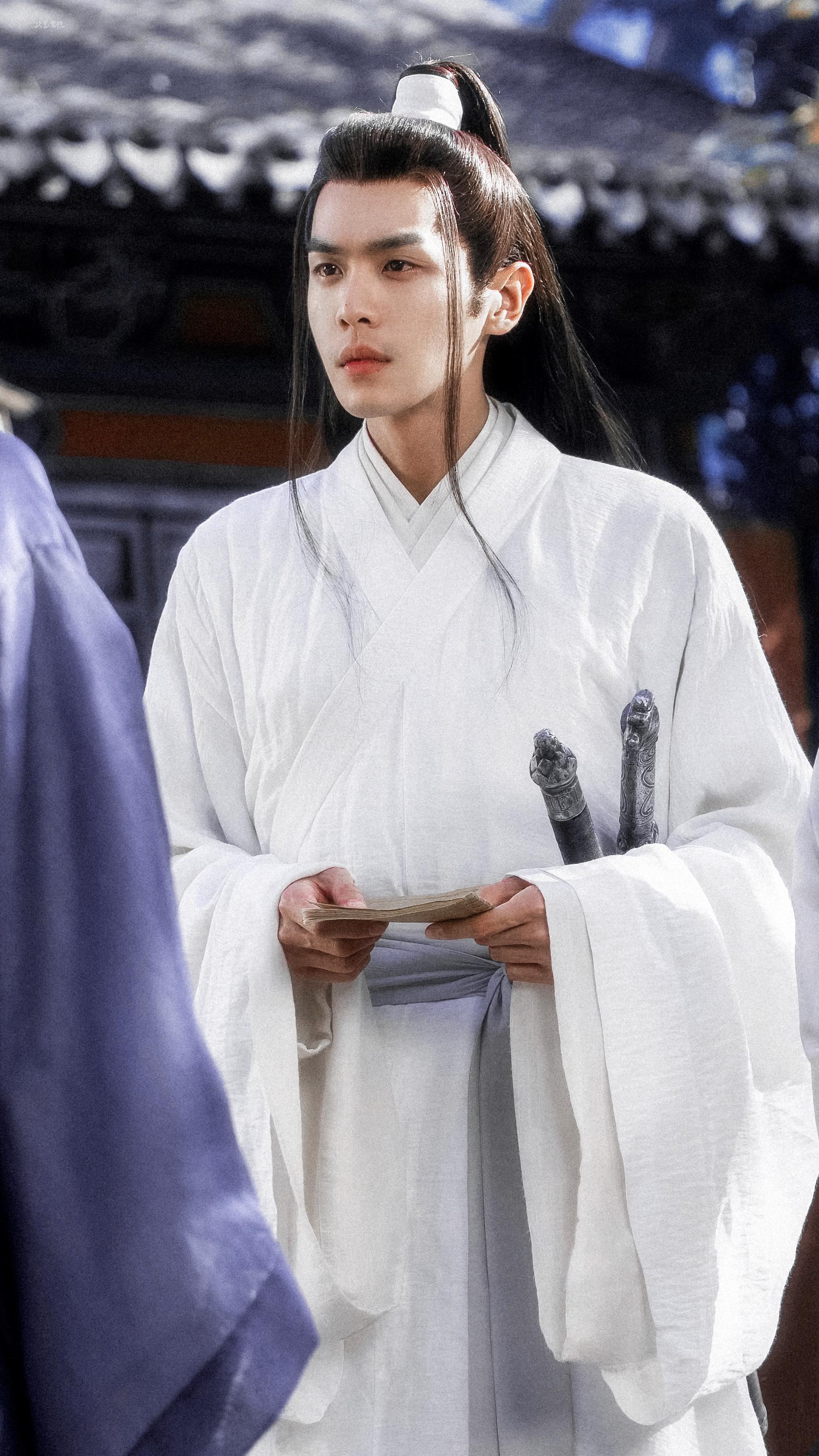 张若昀的演技,毋庸置疑,在《雪中悍刀行》饰演的徐凤年……_高清图集