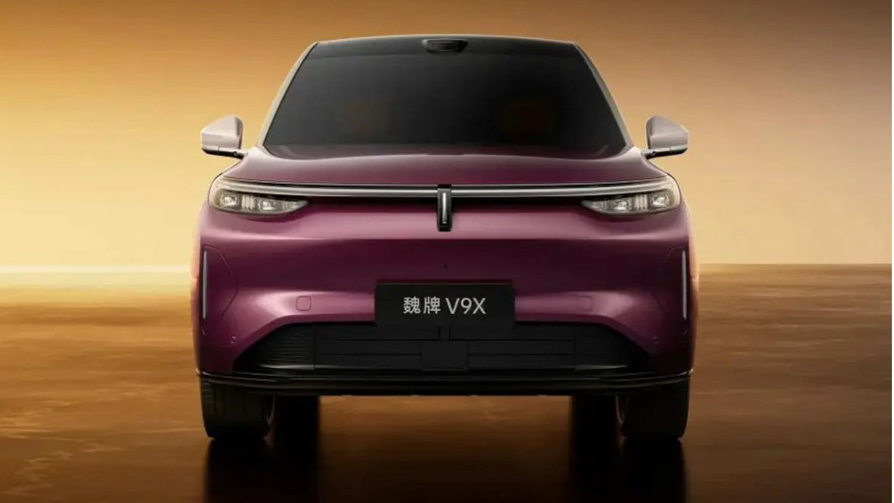 魏牌V9X官图发布：搭载2.0T插混系统，三排座椅均配有座椅按摩
