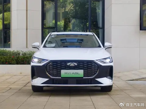 奇瑞风云A8L全面升级，能否成为混动家轿市场的新标杆？