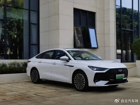 奇瑞风云A8L全面升级，能否成为混动家轿市场的新标杆？