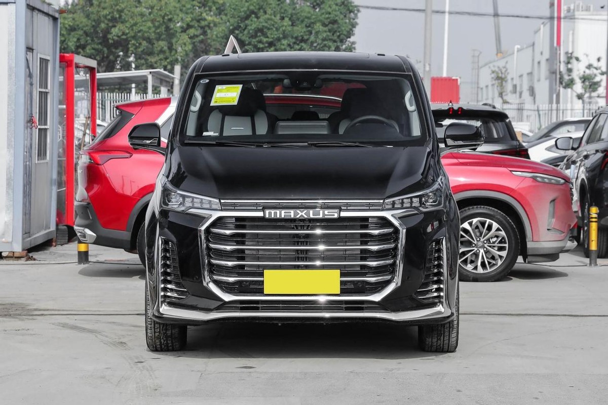 标配2.0t 8at,车高近2米,带你看上汽大通maxus g20