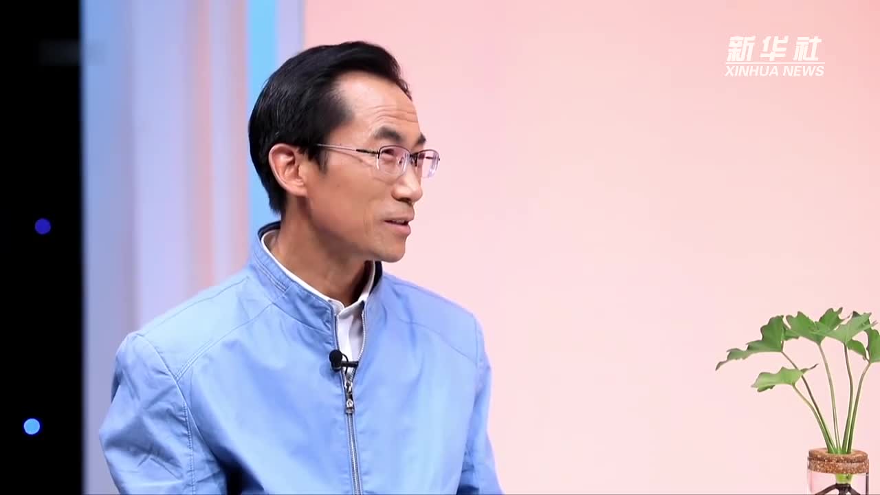 新华视点朱彦军有诗酬岁月无梦到功名