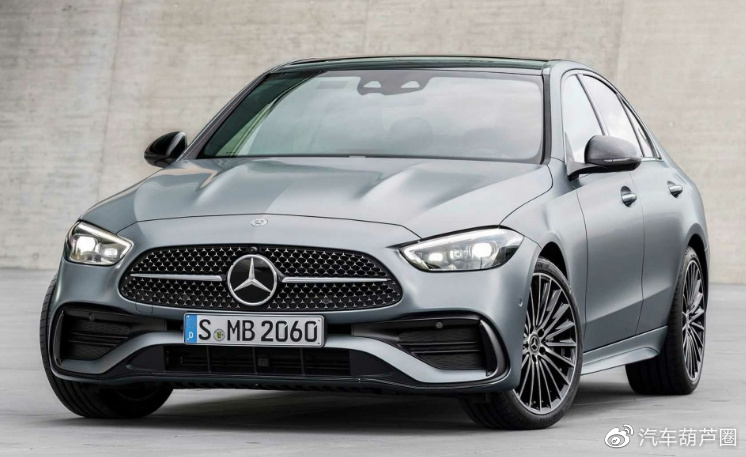 奔驰C级PK新款宝马3系，谁才是BBA中型车标杆？