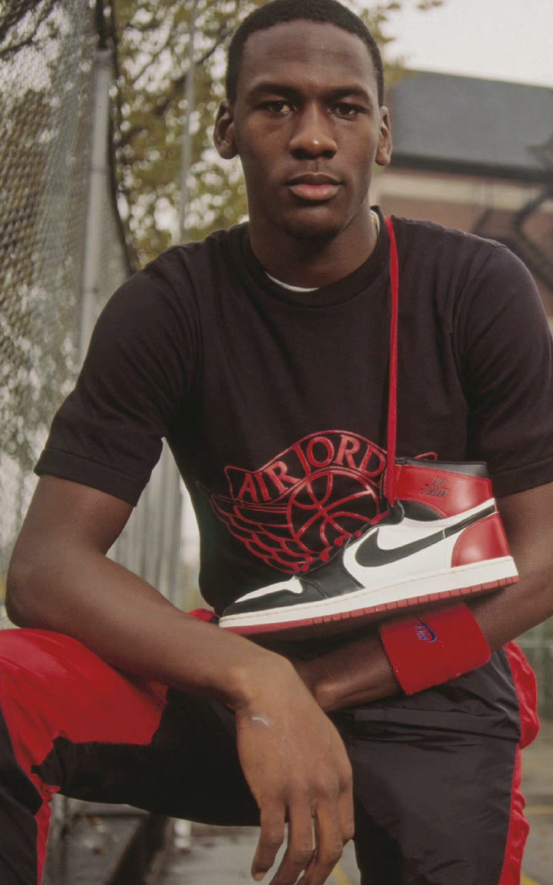 1985年乔丹为air jordan 1 拍摄的写真.太经典了!__财经头条