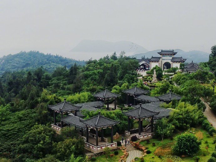 我在浙江温州市鹿城区东游路，我想去洞头区，怎么走最省钱？