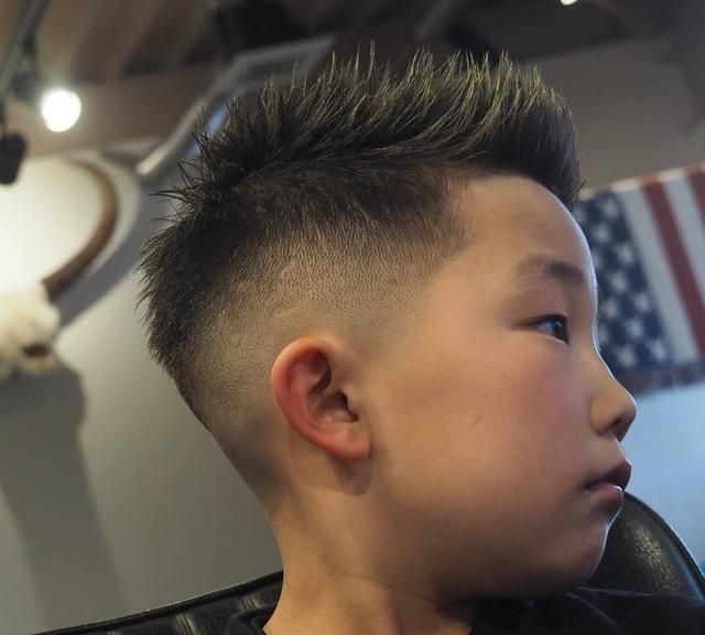 精选小男孩发型推荐,妈妈们请为你儿子收藏了|小男孩|发型|头发_新浪