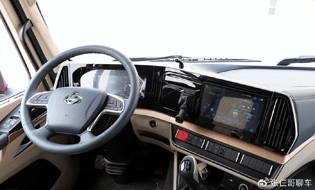 金蜂盛典载誉归来东风柳汽乘龙再度蝉联两项大奖