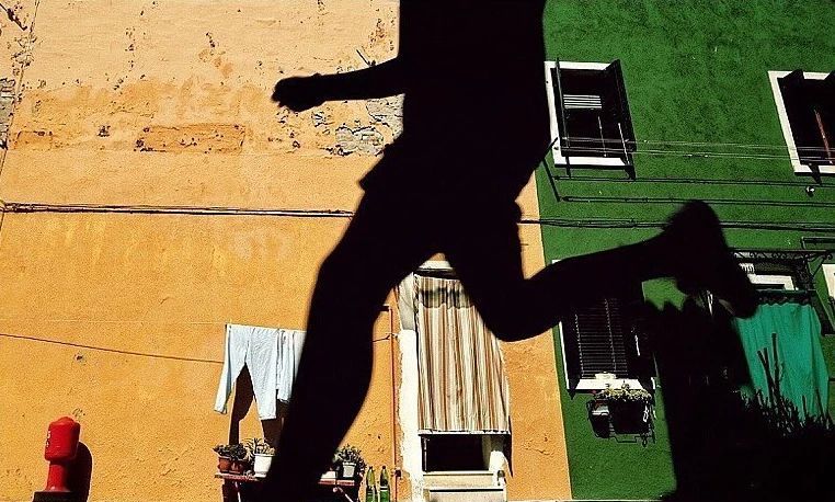 平淡街景怎样拍出陌生感?这3位摄影师给了答案