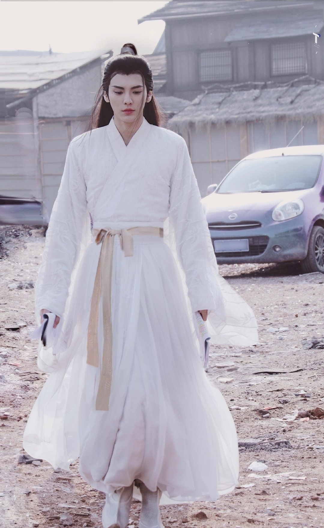 来看毕雯珺的古装造型,翩翩少年,墨发窣窣@biiiii毕雯珺_高清图集