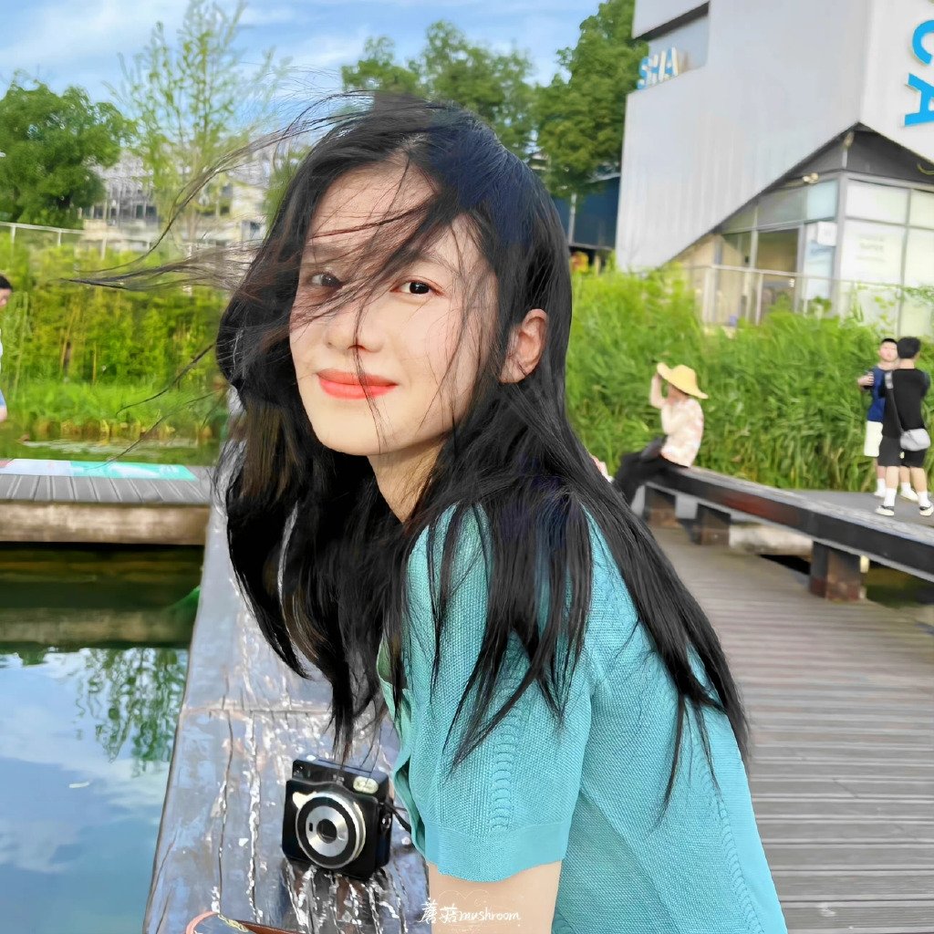 张婧仪头像 最近被她圈粉的举手