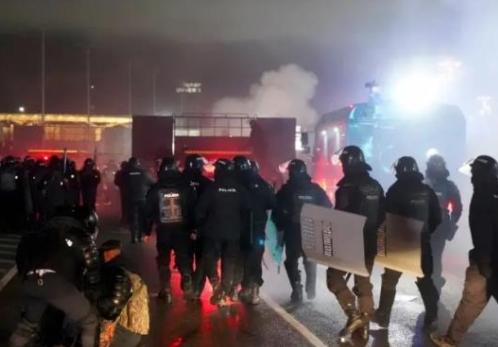 哈萨克斯坦警方表示，数十名暴徒被击毙，“恐怖分子”有国际背景休闲区蓝鸢梦想 - Www.slyday.coM