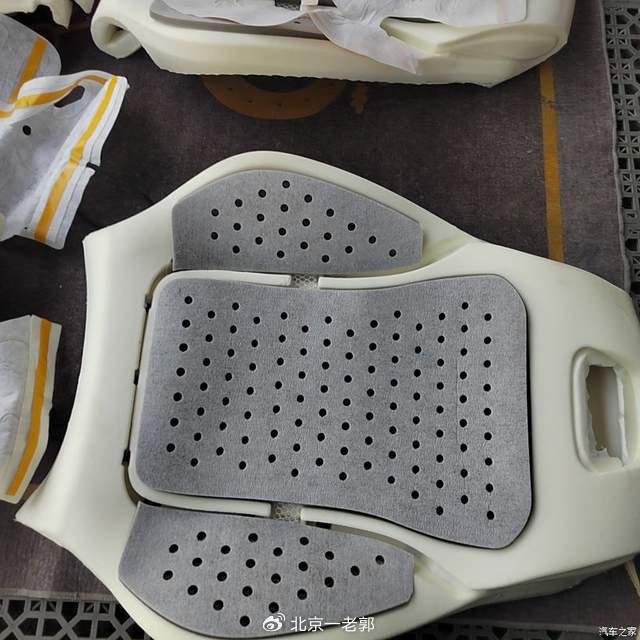 小小邓正品球鞋是正品吗