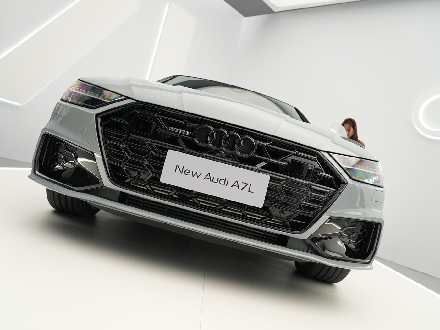 新上汽奥迪a7l携rs套件竞速版正式亮相