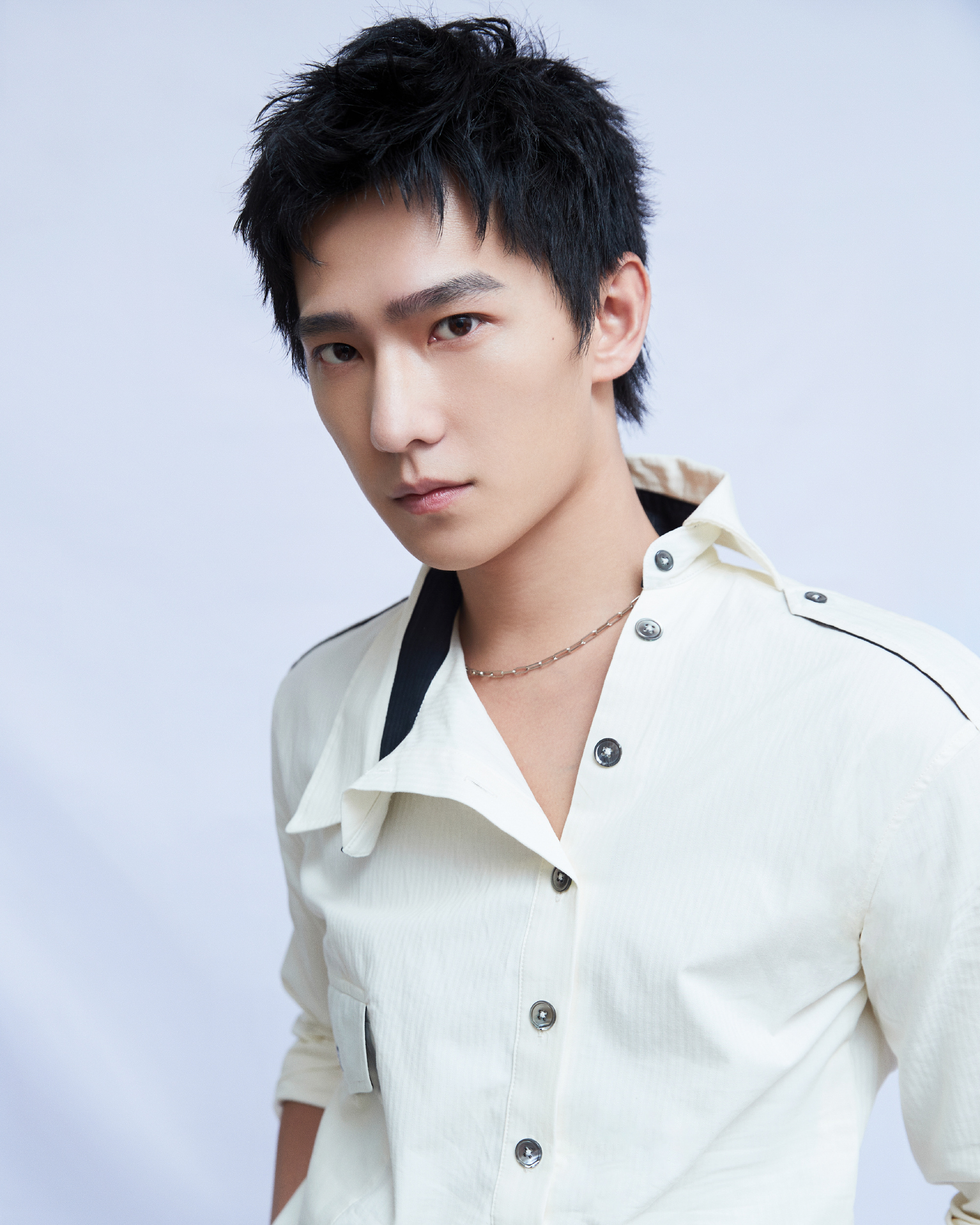 杨洋官宣参加 《人民数据"回归初心·人民明益"系列活动》