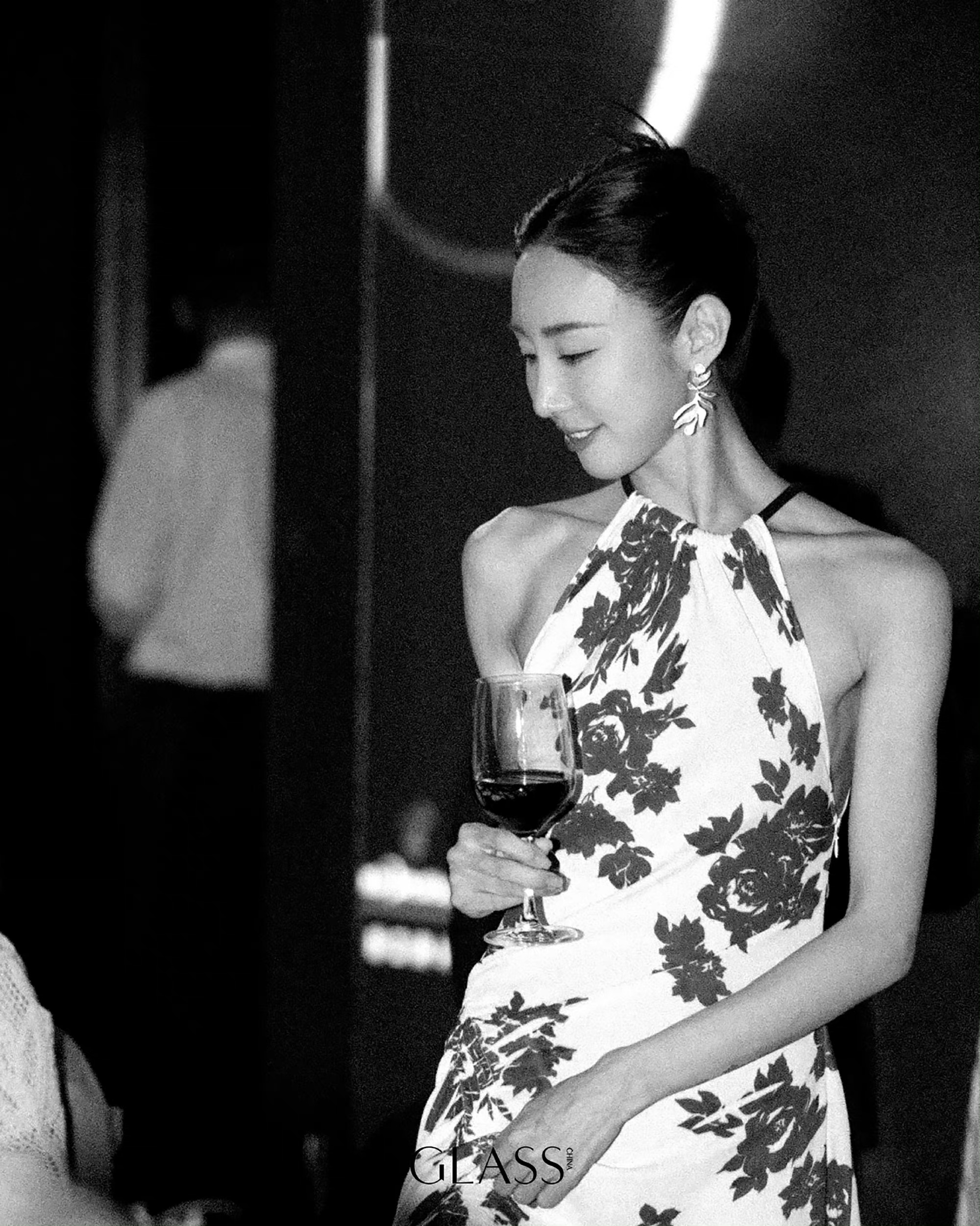 Glass晚宴女明星内场图 黑白滤镜好高级,姐姐们好美好气质