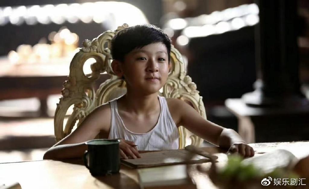 与杨新鸣上演“爷孙囧途”,《川流不“熄”》里的胡昌霖是大熟脸__财经头条