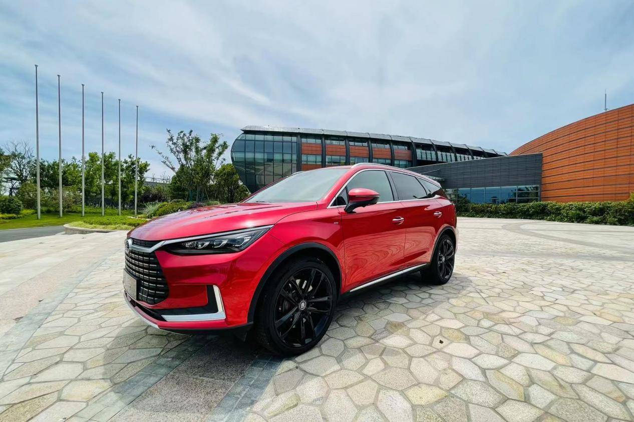 换上刀片电池全新内饰2021款比亚迪唐ev开起来有点东西