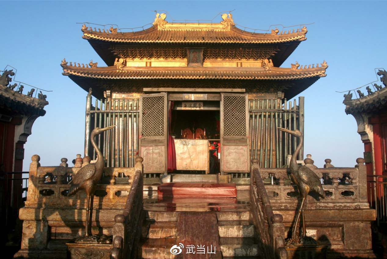 领略世遗之美！600年武当金殿将发行数字藏品__财经头条
