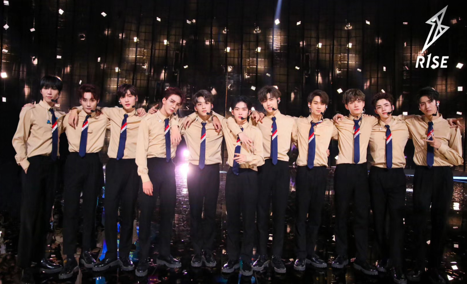 太戳人了r1se毕业演唱会在即队长周震南首回应解散后计划