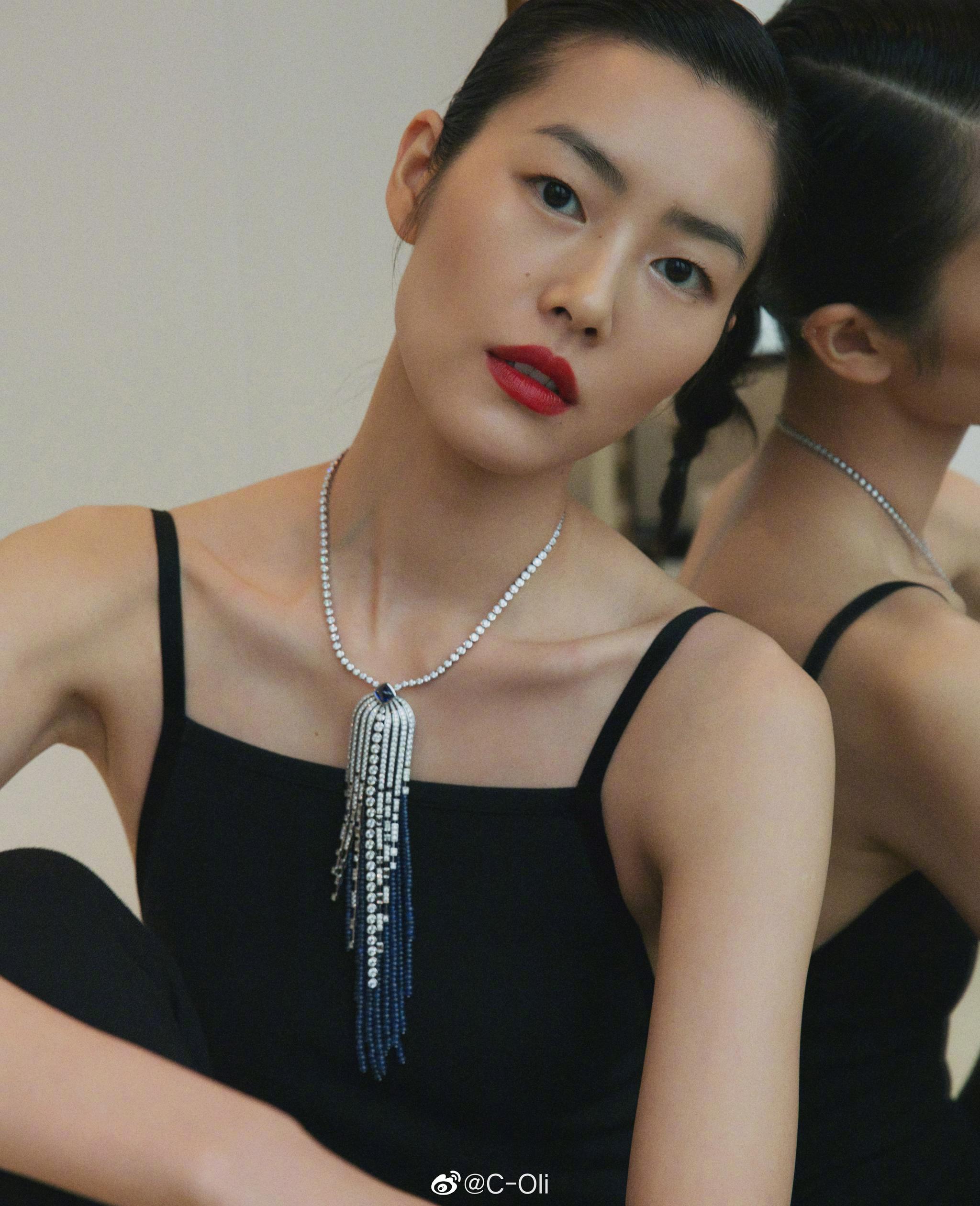 佩戴香奈儿臻品珠宝的大使雯优雅且昂贵的一组美图