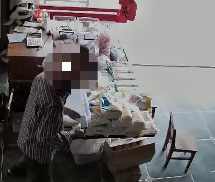 男子偷走4000元智能手机，被抓后手机却早就被锤烂，小偷：不会用休闲区蓝鸢梦想 - Www.slyday.coM