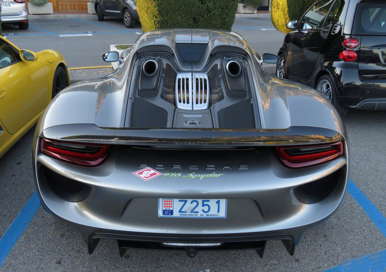 保时捷918spyder车漆真漂亮